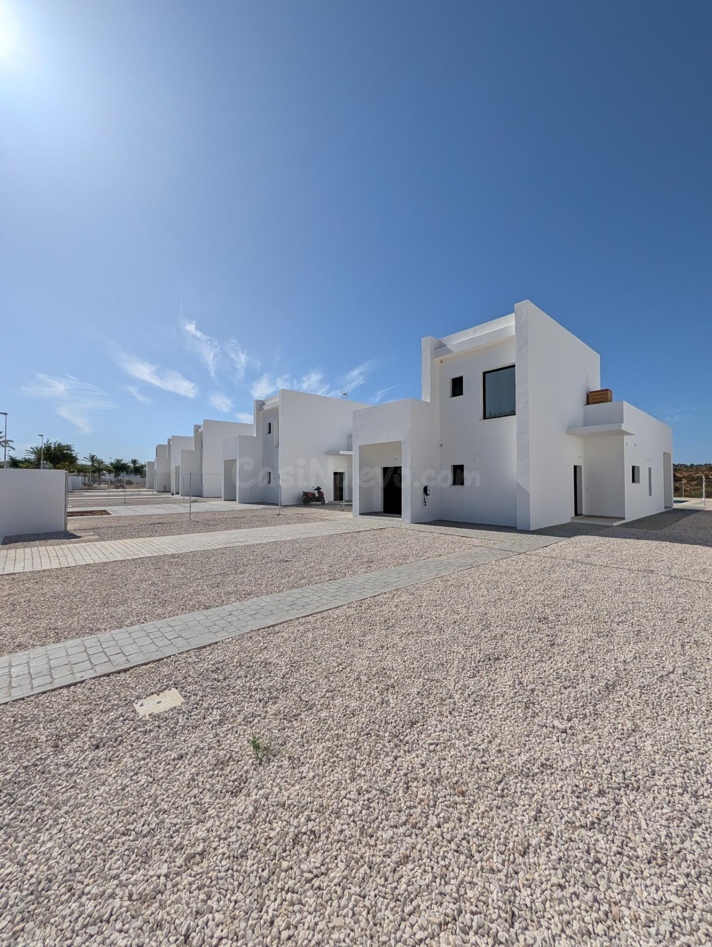 OBRA NUEVA PROMOCIÓN DE 6 CHALETS INDEPENDIENTES CON PISCINA PRIVADA