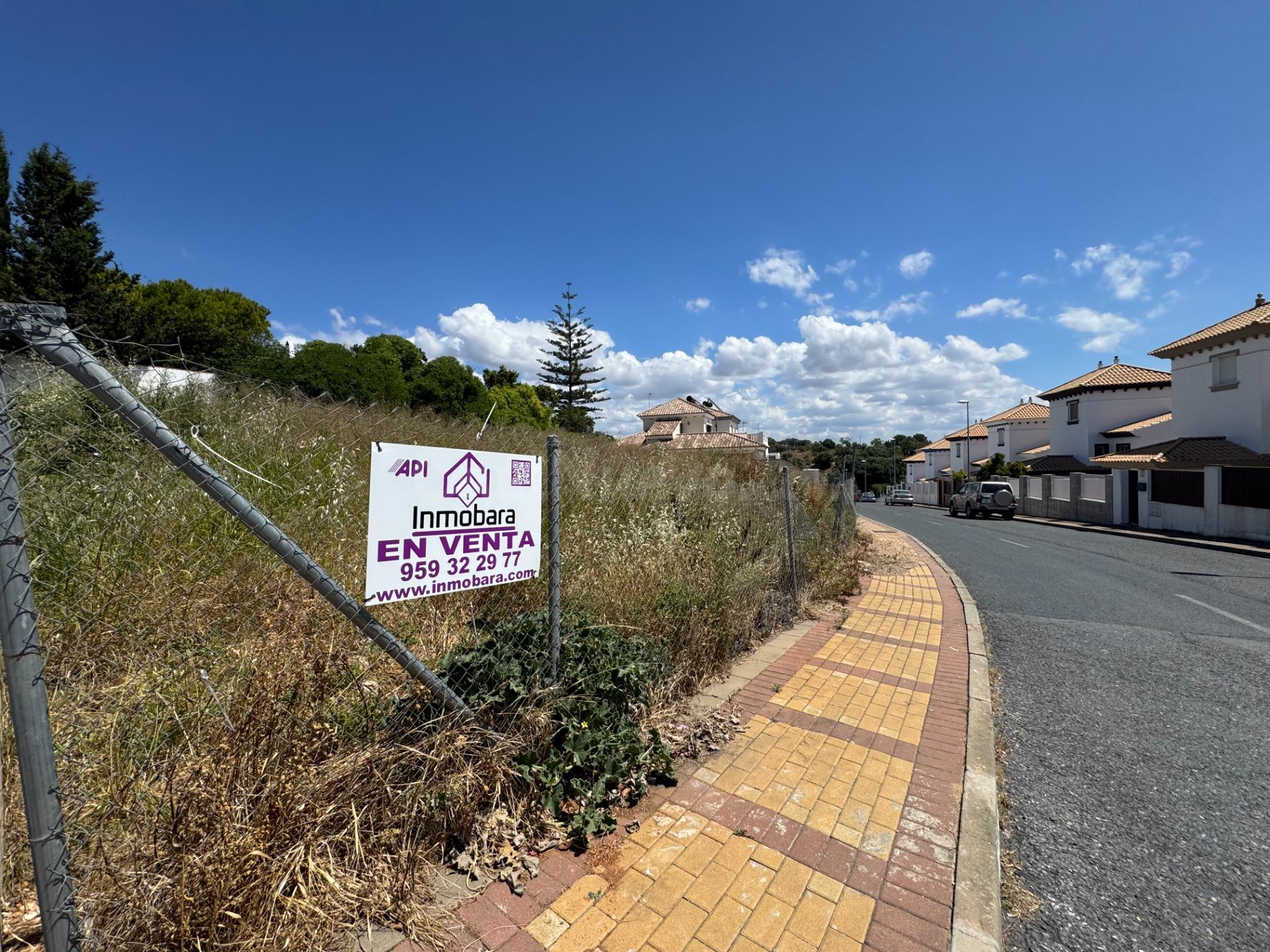 Oportunidad de Inversión: Parcela Segregable en Ayamonte Pueblo