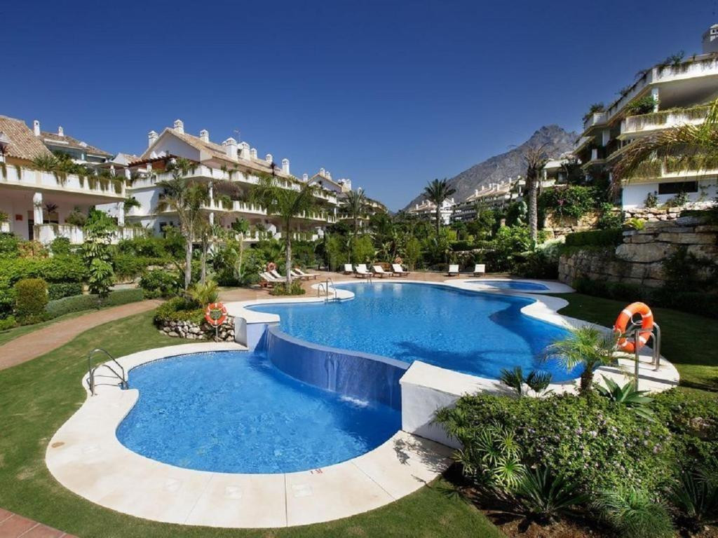 Impresionante atico-duplex en Lomas del Rey, Milla de Oro, Marbella