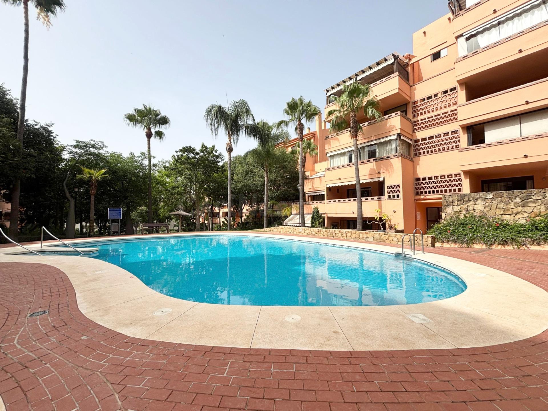 Bonito apartamiento ultima planta en Costa Nagueles III, Milla de Oro