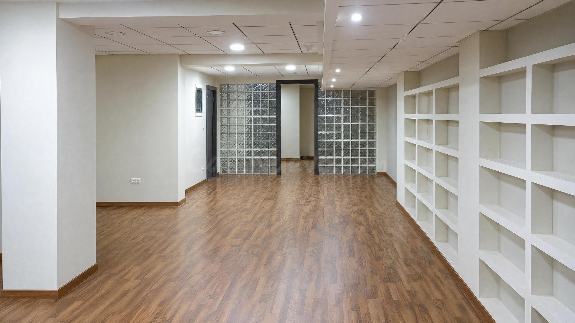 ENTRESUELO CONVERTIBLE EN VIVIENDA EN VENTA EN VICENTE BLASCO IBAÑEZ