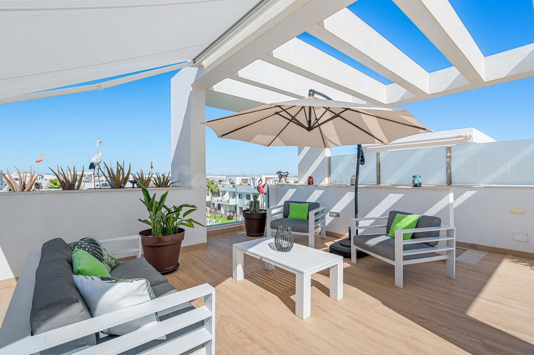 BUNGALOW DE 2 DORMITORIOS Y 2 BAÑOS  EN LOS BALCONES (TORREVIEJA)