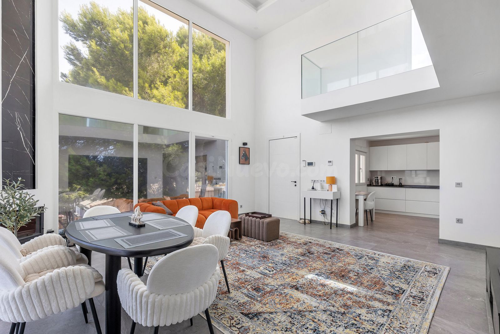 VILLA DE 5 DORMITORIOS Y 3 BAÑOS EN LOS BALCONES (TORREVIEJA)