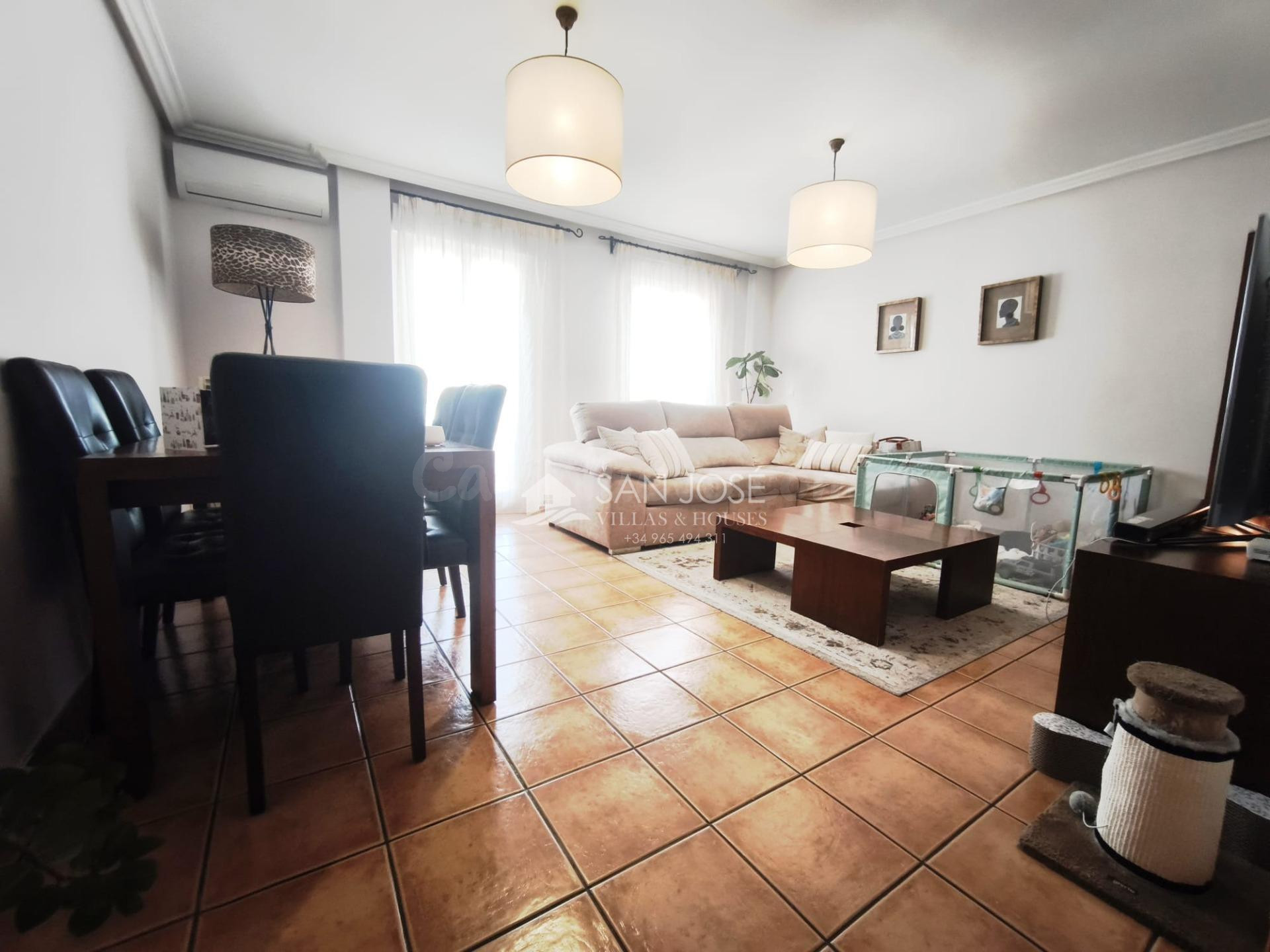 SE VENDE PISO CON GARAJE EN ASPE, ZONA CERCA DE PLAZA SAN JUAN.