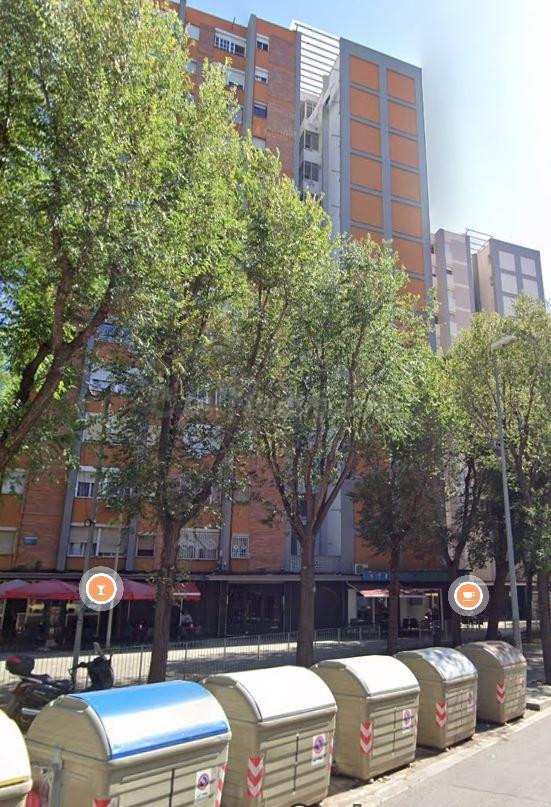 PISO OKUPADO EN VENTA EN República Argentina 64 de CORNELLA DE LLOBREGAT, Barcelona.