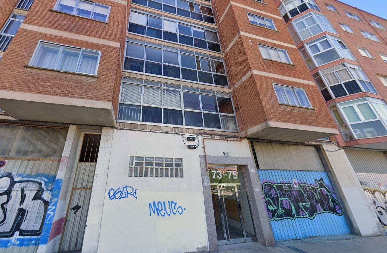 Se vende piso OKUPADO en Calle Alfareros Nº 73 Burgos (Burgos)