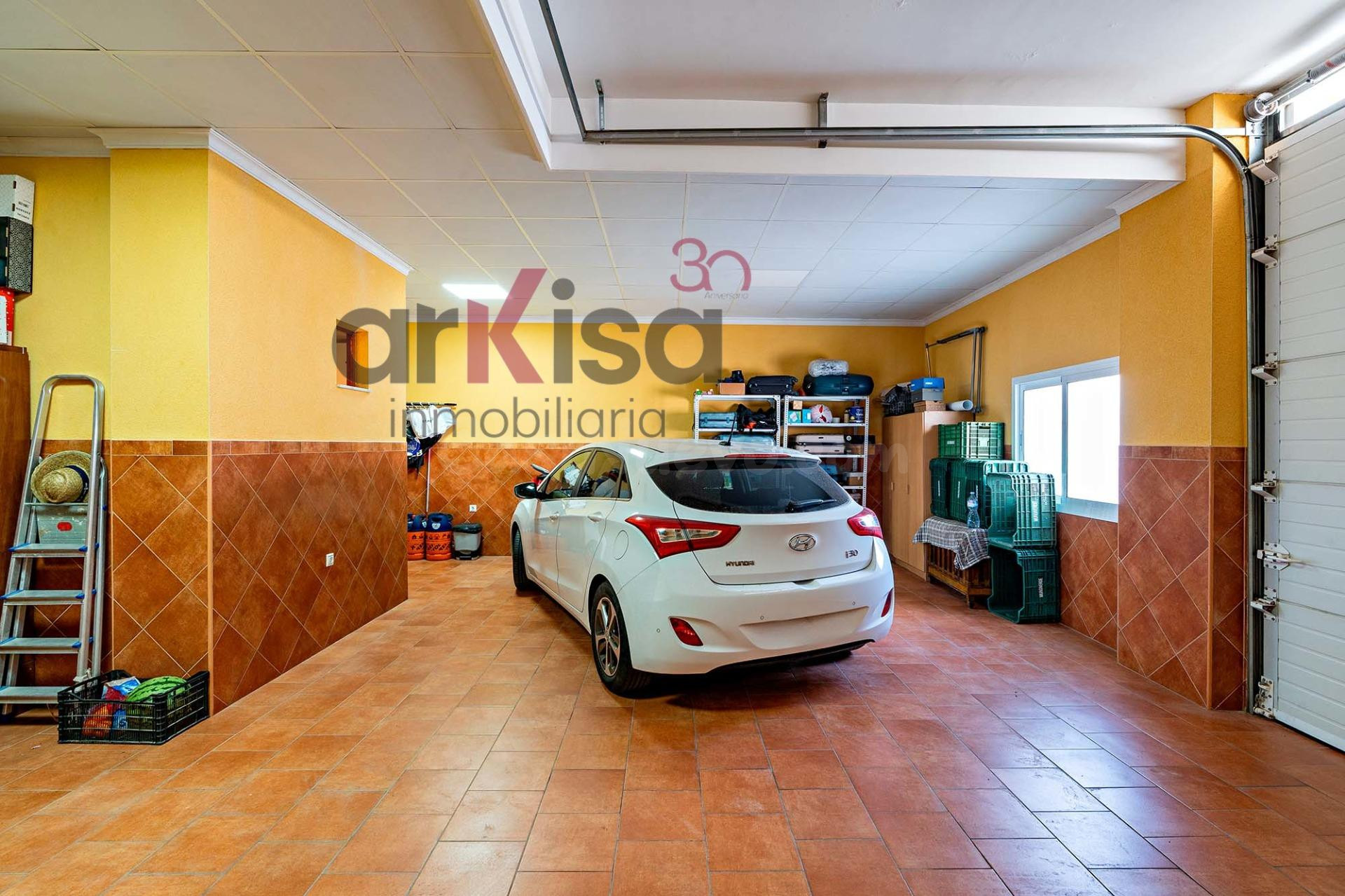 Garaje-local privado de 60 m2, ¡gran oportunidad en Ejido Norte!