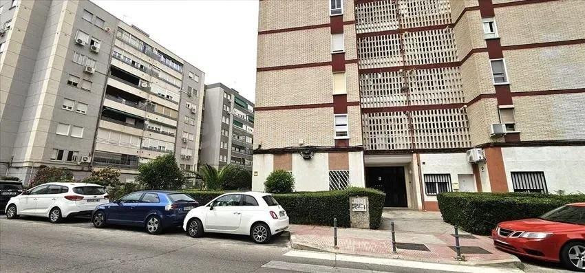 Se vende piso OKUPADO en Calle Paraguay Nº 1 Fuenlabrada (Madrid)
