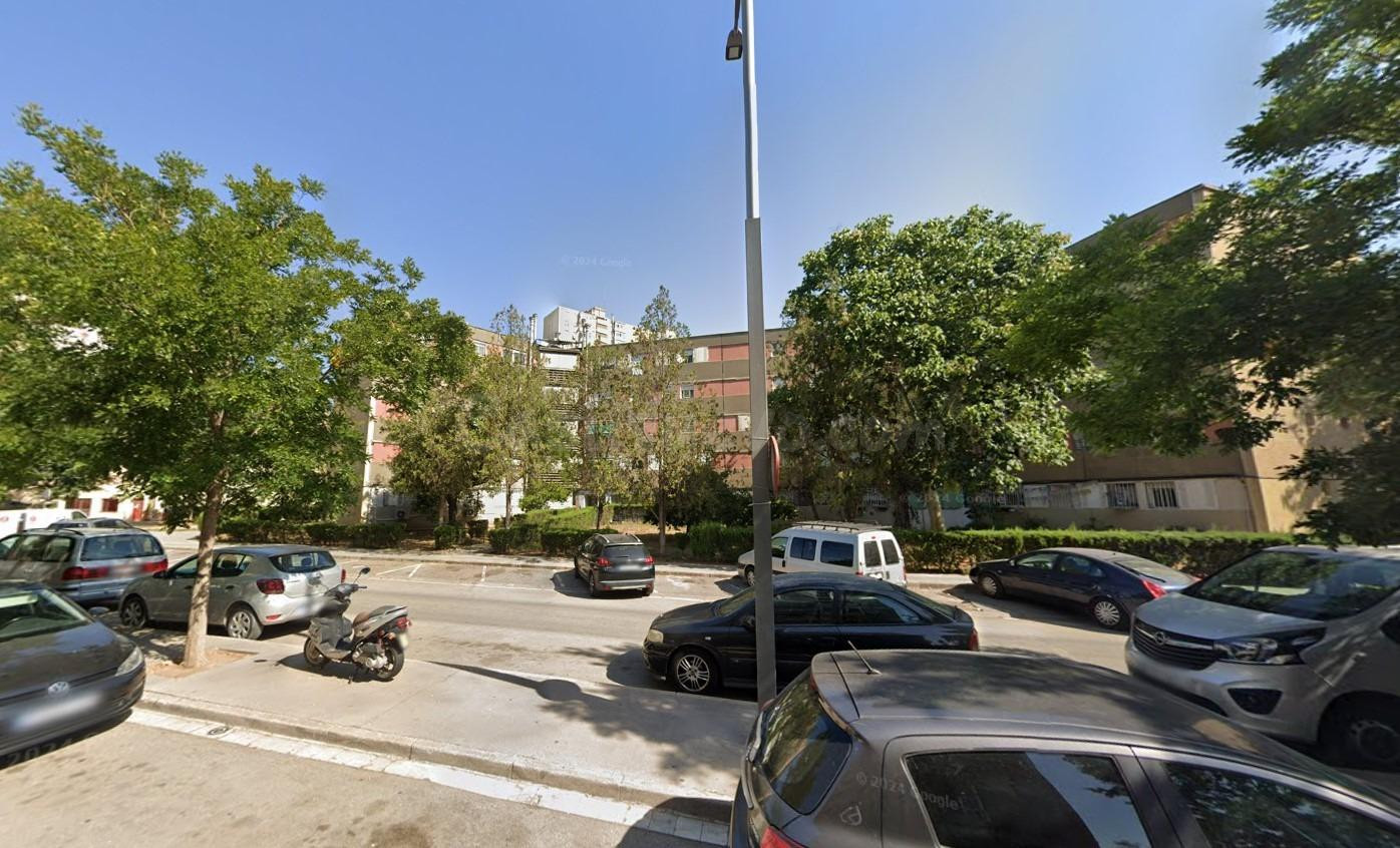 Se vende piso CESIÓN DE REMATE en Avenida Mediterráneo 12 de Badia del Vallès (Barcelona).