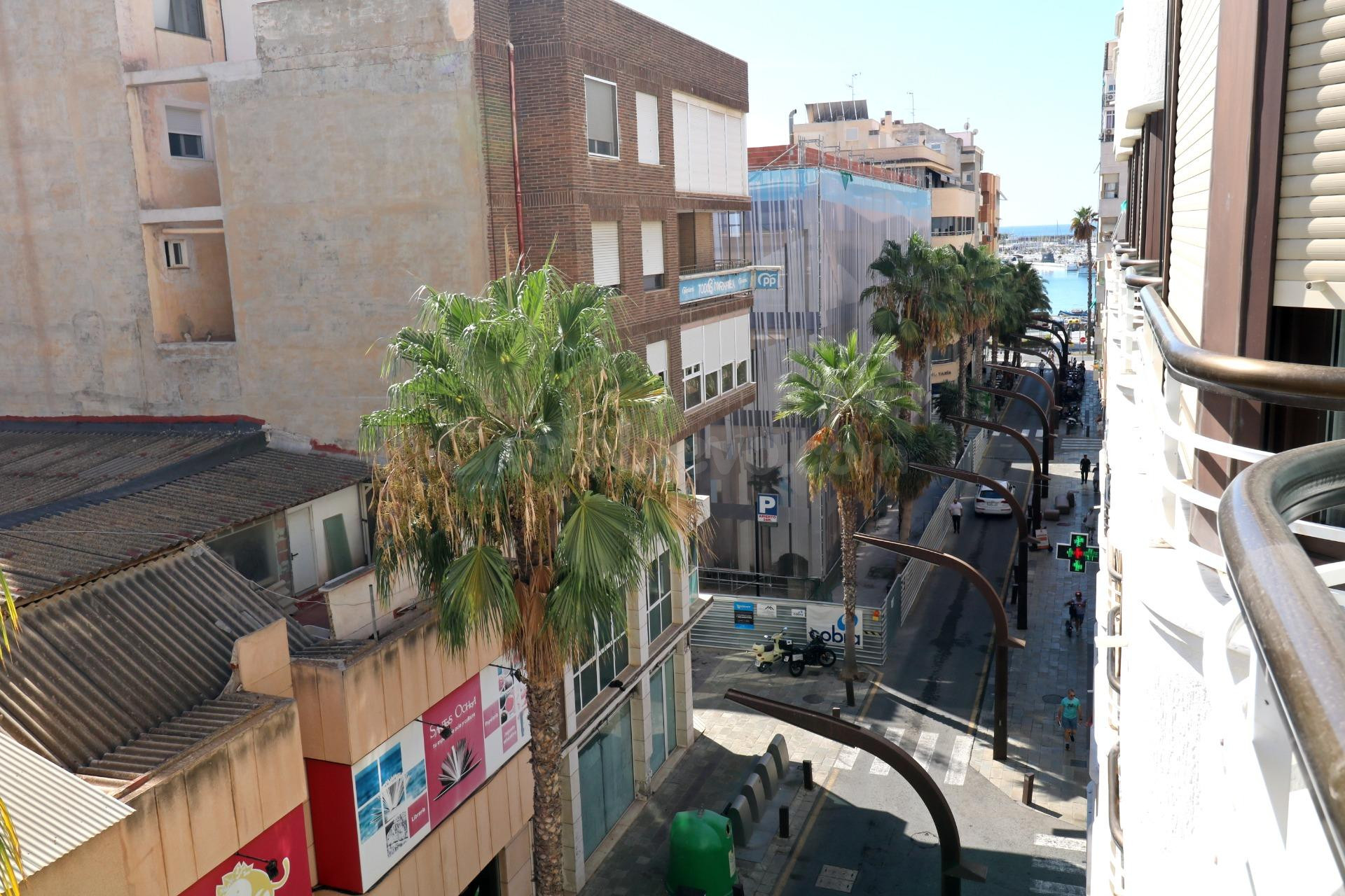 APARTAMENTO CÉNTRICO DE 3 DORMITORIOS