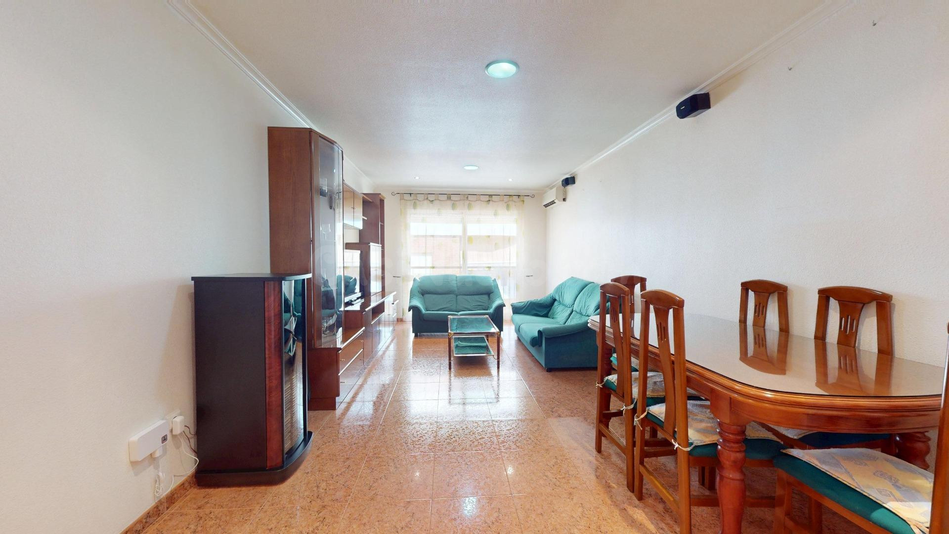 ¡Tu nuevo hogar en San Crispín: 105 m2, exterior y en perfecto estado!
