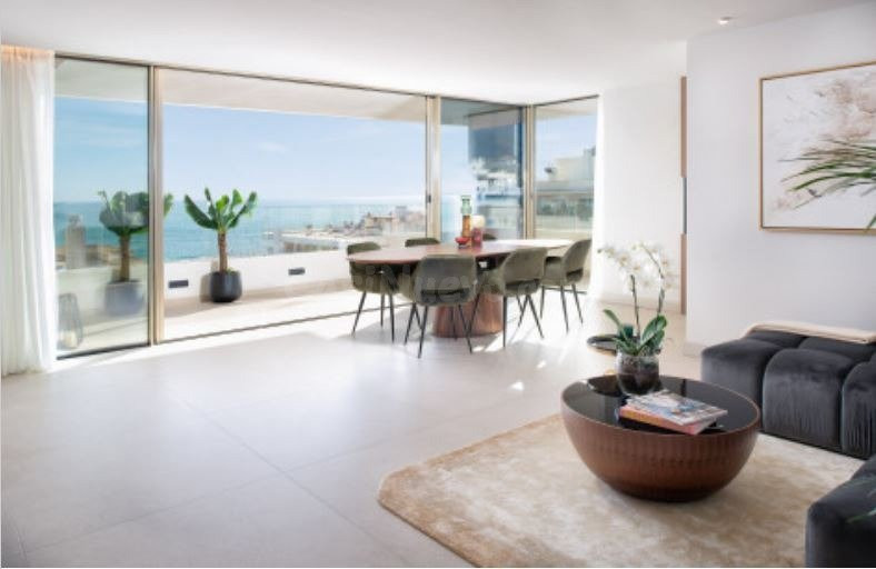 VENTA-MARBELLA-CENTRO-ÁTICO-3D-3B-179M2-25M2 TERRAZA-AMUEBLADO-PARKING-VISTAS PAÑORAMICAS AL MAR