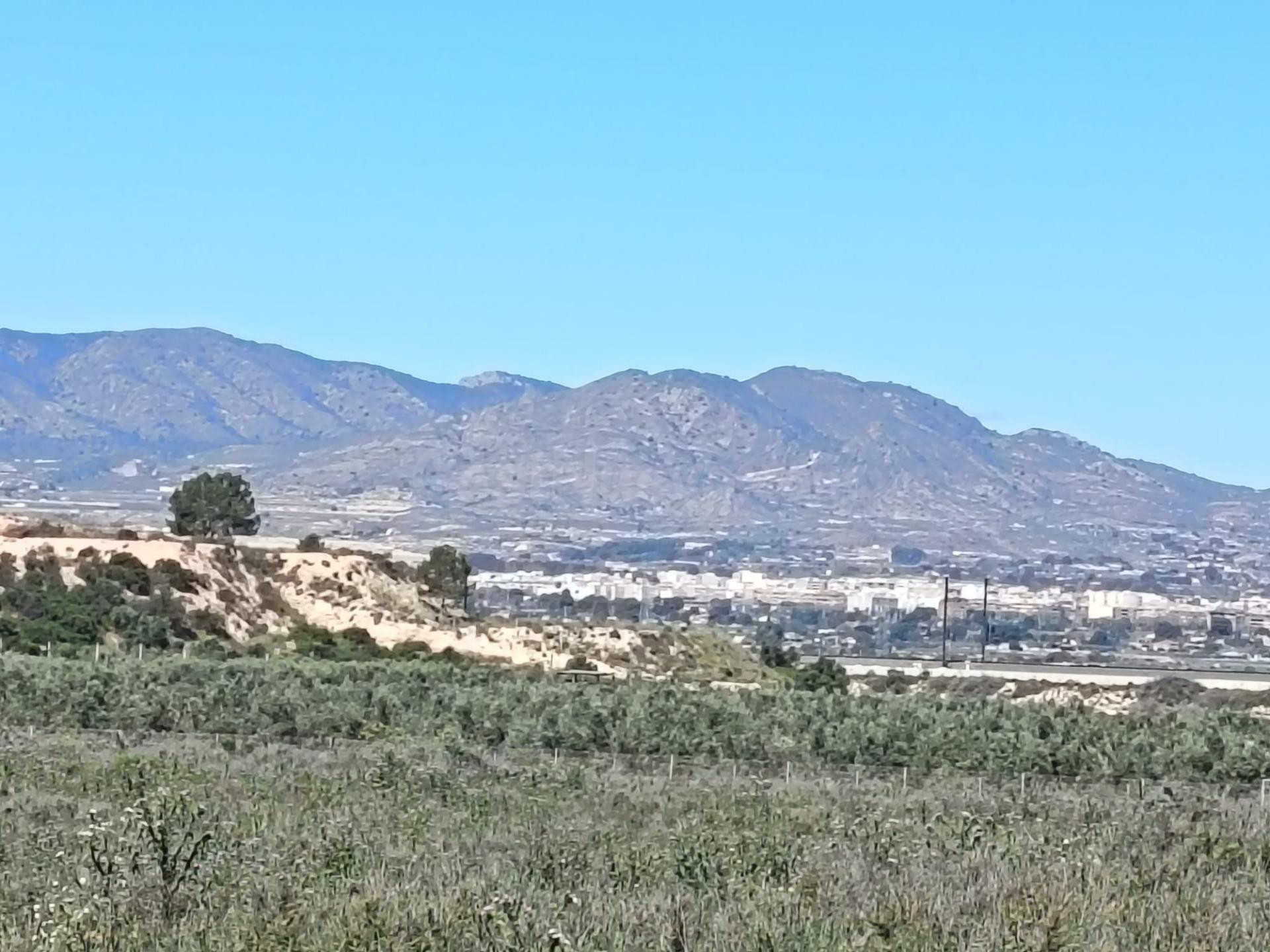 SE VENDE TERRENO / VISTAS AL VALLE / MONFORTE DEL CID