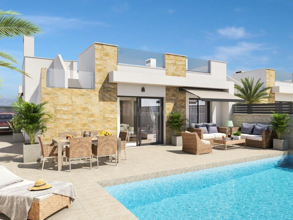 Villas de Obra Nueva con Piscina Privada en Oasis de la Marina, Costa Blanca