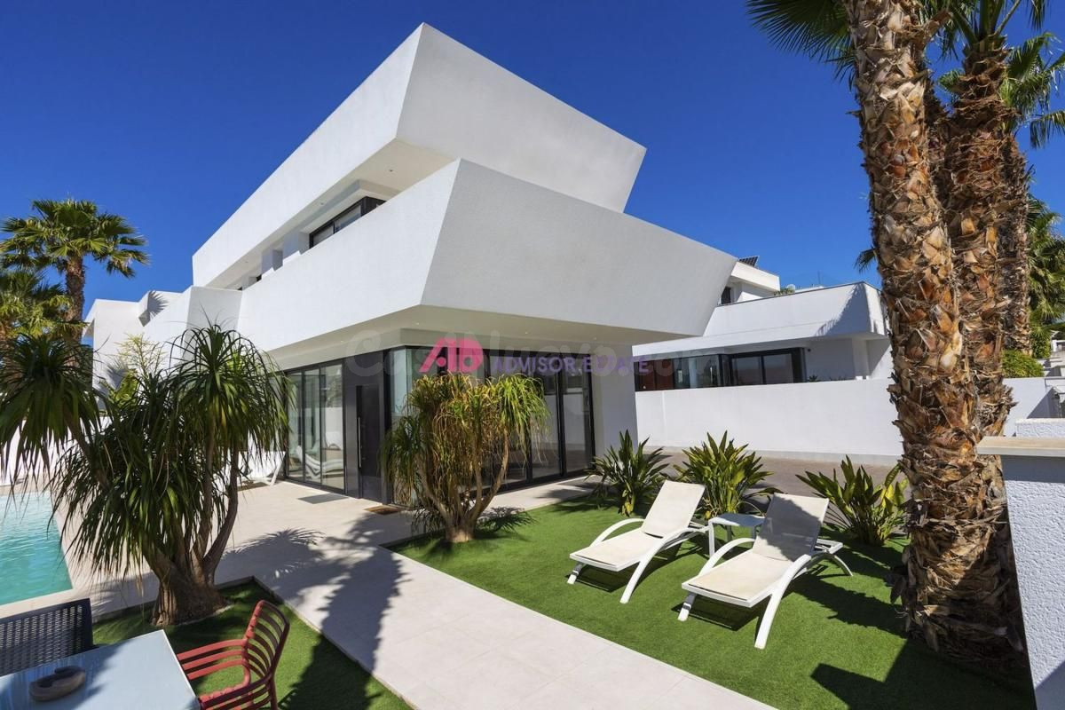 Villa 4 habitaciones 185m² en venta - Centro de la Ciudad Quesada