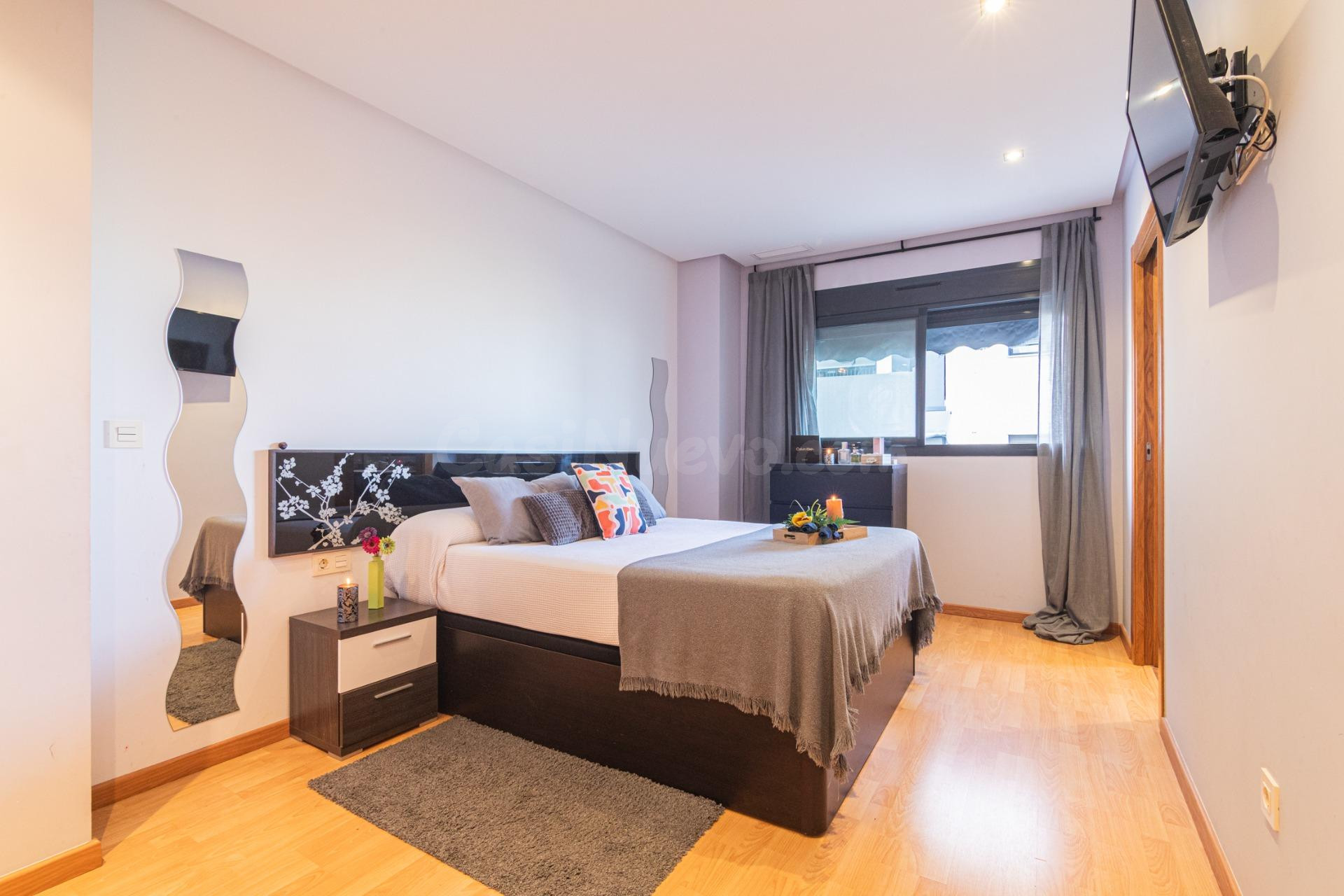 3 habitaciones, 2 BAÑOS, PISCINA, PLAZA DE GARAJE Y TERRAZA ✨