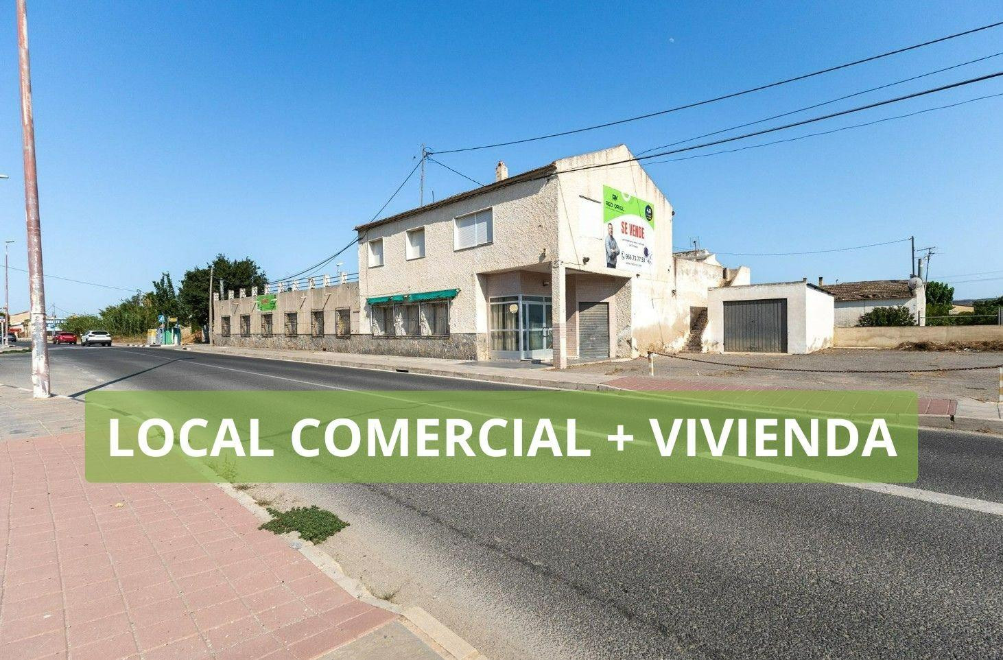 ¡Oportunidad Estratégica en Camino de Beniel! Local con Gran Potencial Hostelero y Vivienda Superior ✨