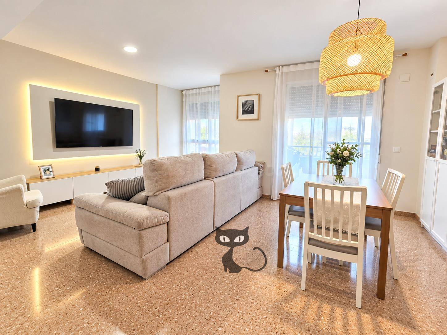 Excelente Piso Semi Nuevo con Plaza de Garaje en Massanassa!!!