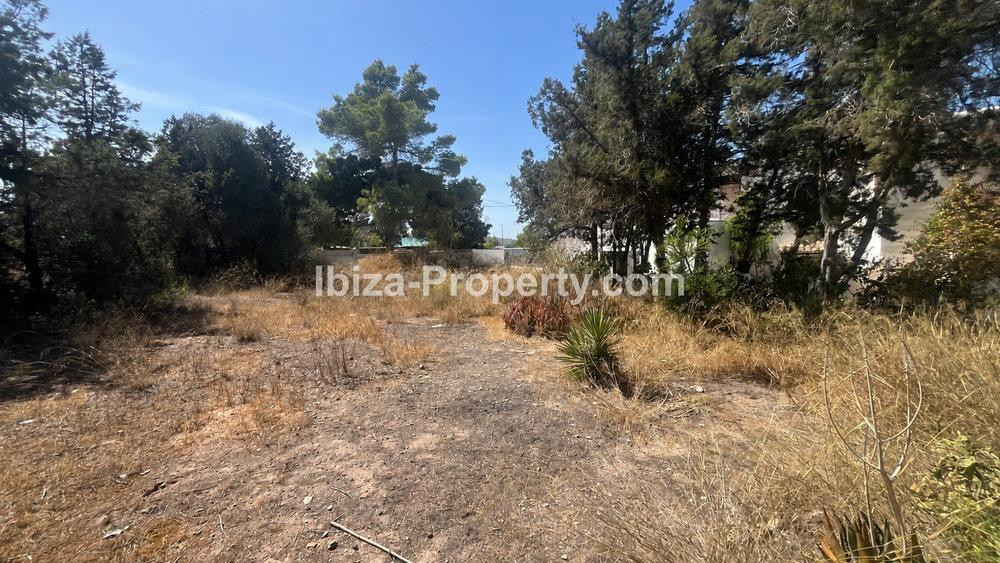 VENTA - TERRENO URBANO CON LICENCIA PARA VIVIENDA UNIFAMILIAR Y PISCINA EN PORT DES TORRENT