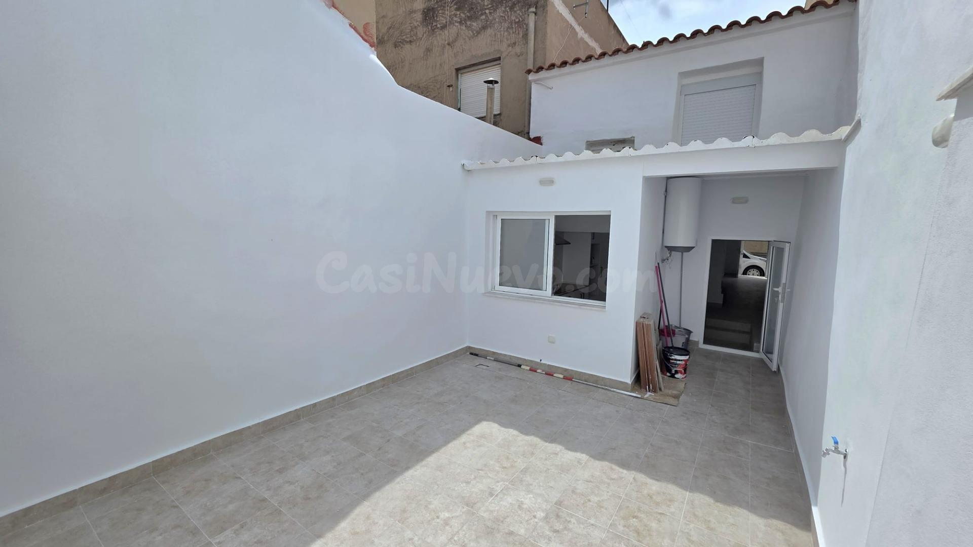 ✨ CASA ADOSADA TOTALMENTE REFORMADA A ESTRENAR EN EL CENTRO DE PINOSO ☀️