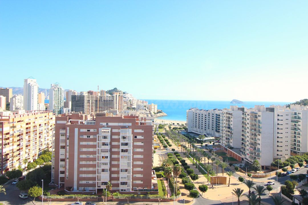 SE VENDE ATICO DE DOS DORMITORIOS CON VISTAS AL MAR MILPISOS.ES