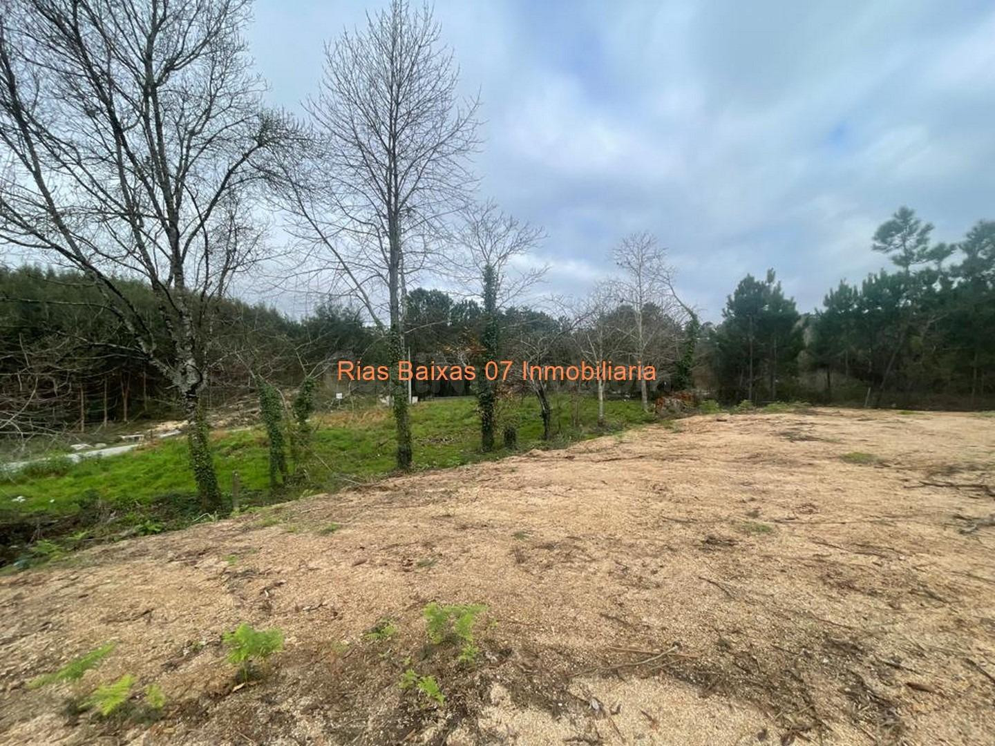 REF 2018 PARCELA 891 m2 PARA UNO DOS CHALETS CERCA AUTOVIA (MOS)