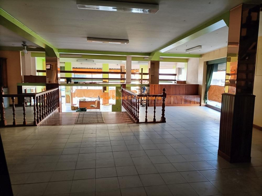 3126 ESPECTACULAR LOCAL COMERCIAL 400 M2 EN  3 PLANTAS ARCAD