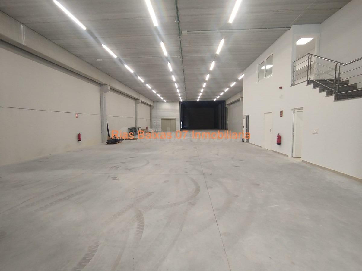 REF 7003 NAVE INDUSTRIAL 1.2022 m2 EN POLÍGONO INDUSTRIAL VEIGADAÑA ( MOS )