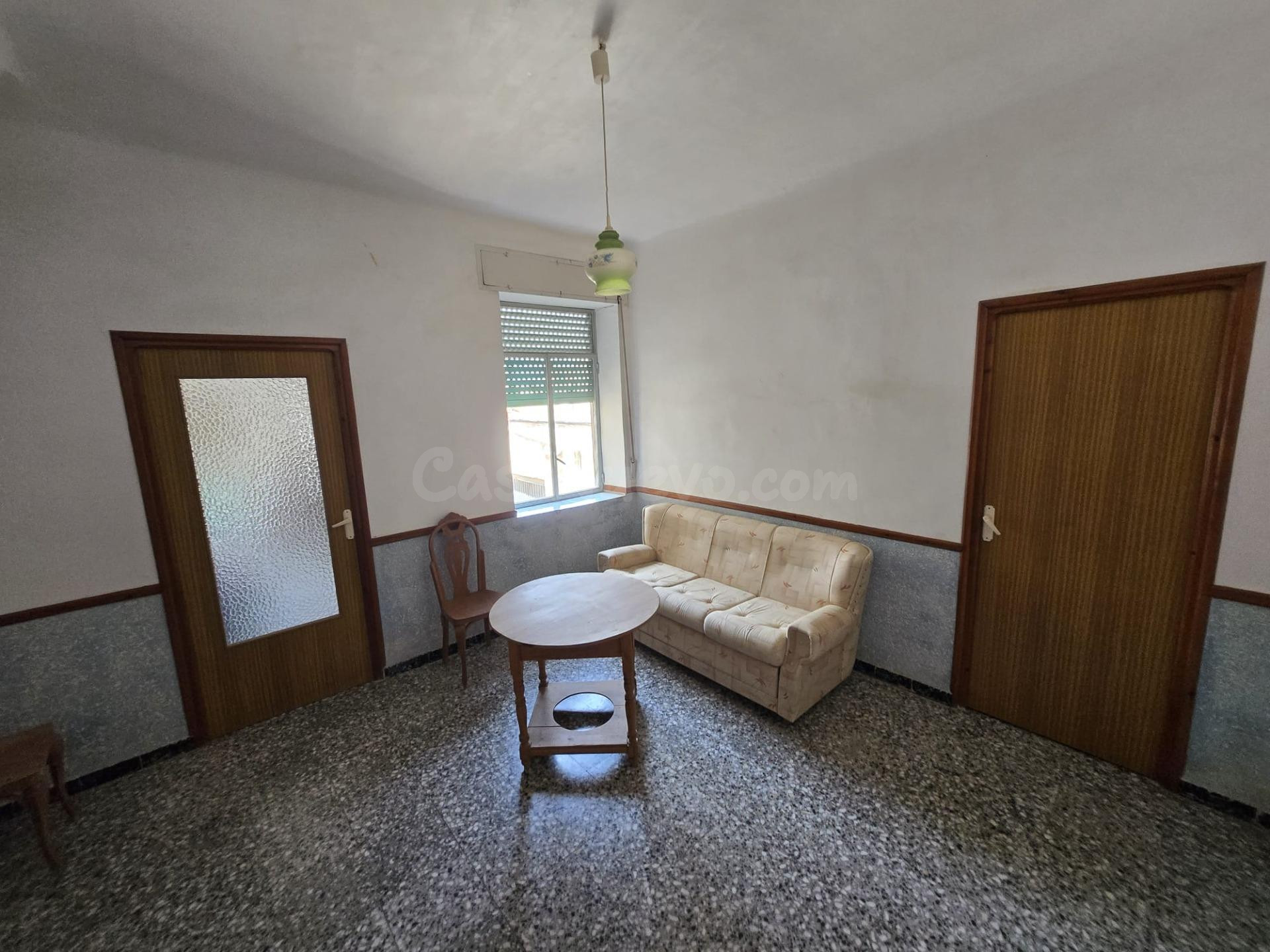 ¡Oportunidad Única en Torreagüera! Edificio a Reformar con Gran Potencial ✨