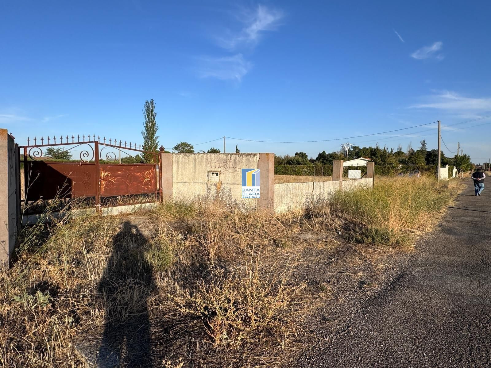 PARCELA RÚSTICA VALLADA EN VENTA EN MORALES DEL VINO (ZAMORA)