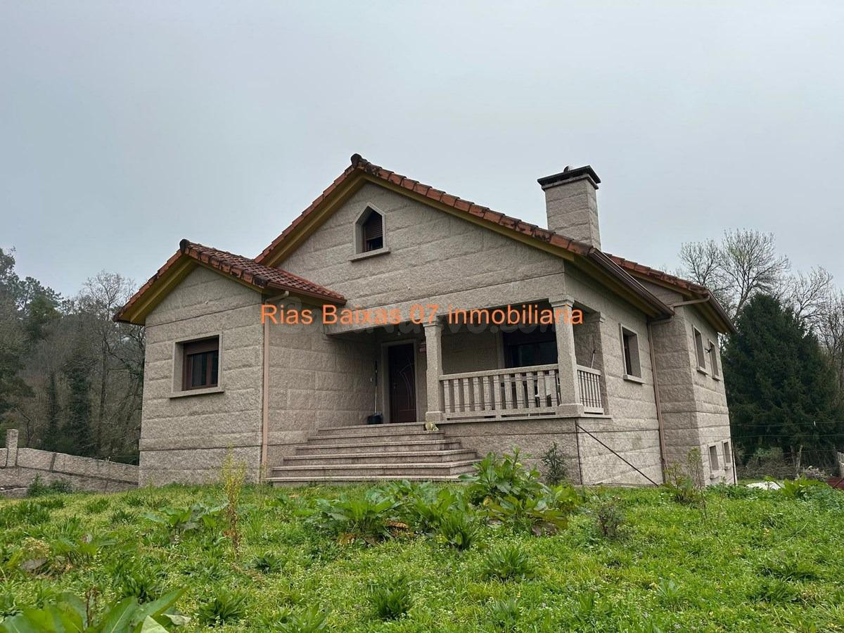 REF 7055 CHALET DE PIEDRA 3 DORM. NUEVO EN  PONTEAREAS ( PONTEAREAS )