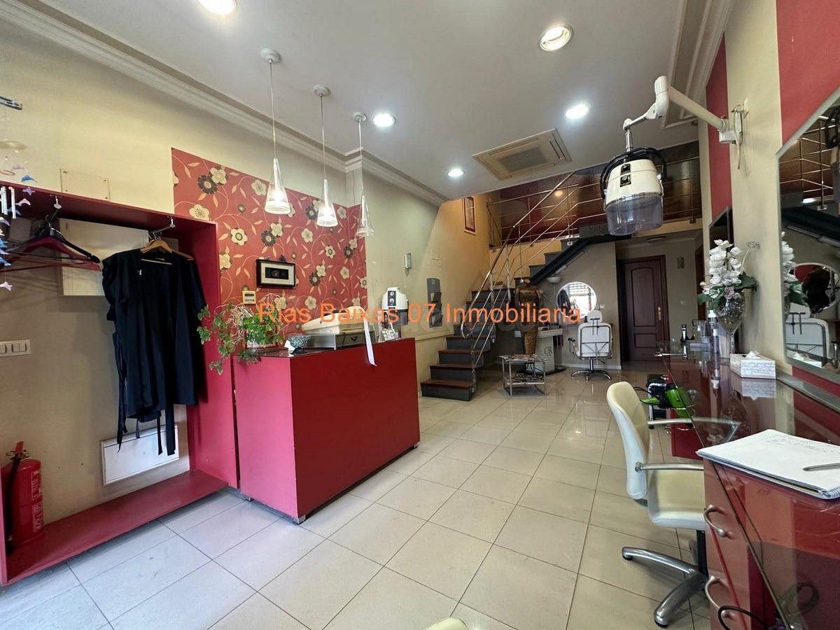 REF 7082 LOCAL COMERCIAL 73 M2 PREPARADO PARA PELUQUERIA CON LICENCIA ( VIGO )