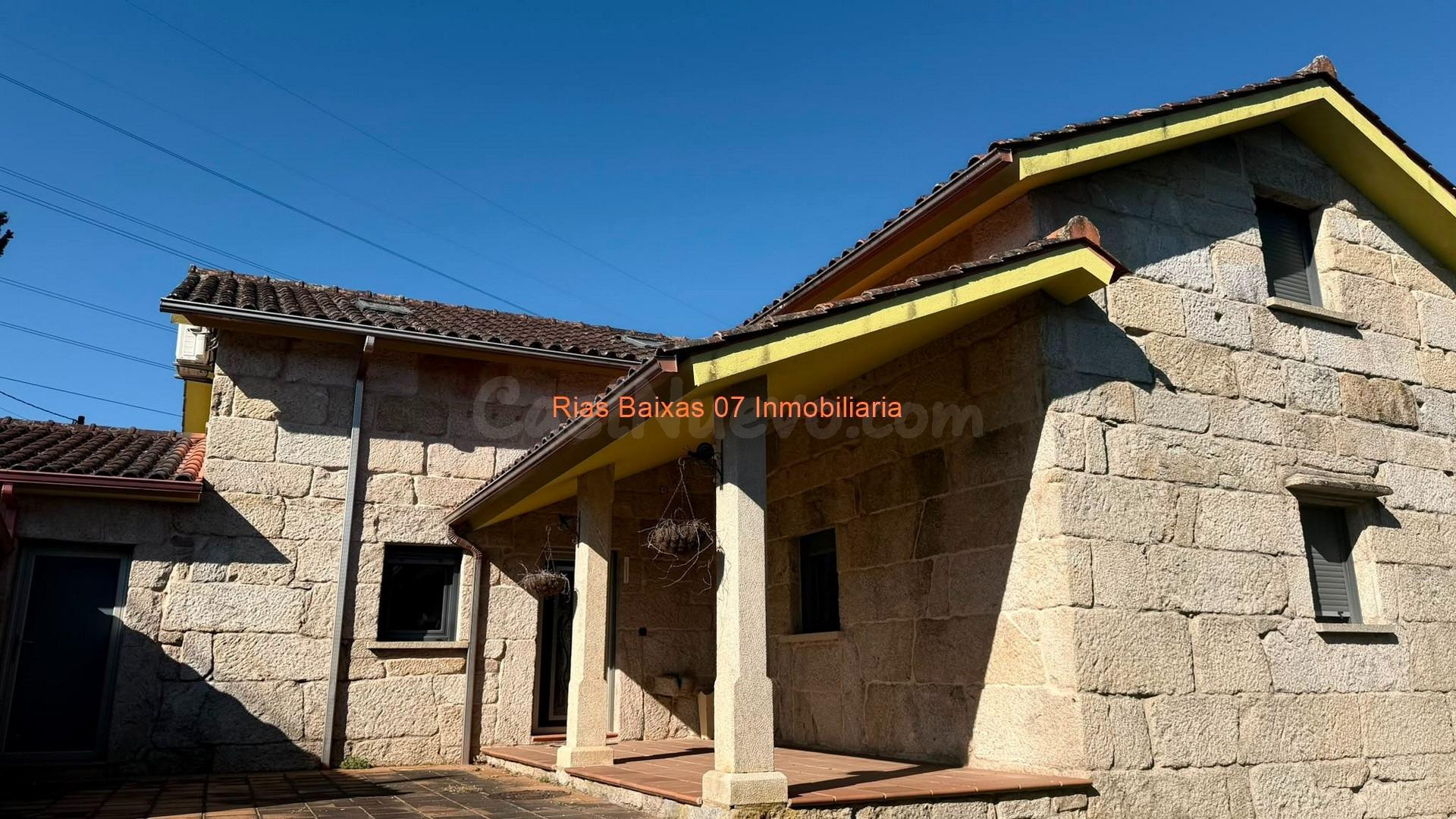 REF 4275 CASA DE PIEDRA 4 DORM. CON GRAN TERRENO DE 6900m2 C - foto 2