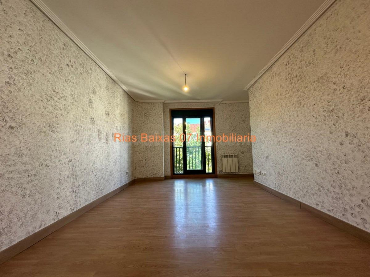 REF 7103 PISO 3 DORM. 2 BAÑOS Y 2 PLAZAS DE GARAJE EN RAMON NIETO (VIGO)