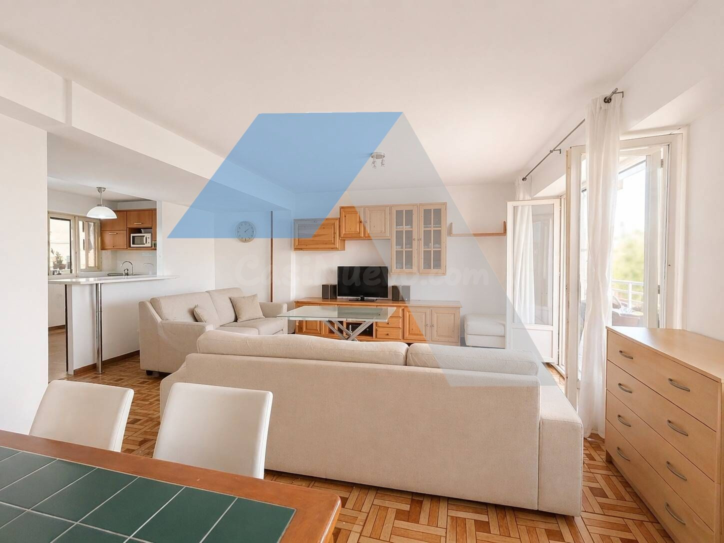 ✨ Amplio y luminoso piso con terraza en Mutxamel, junto a todos los servicios ✨