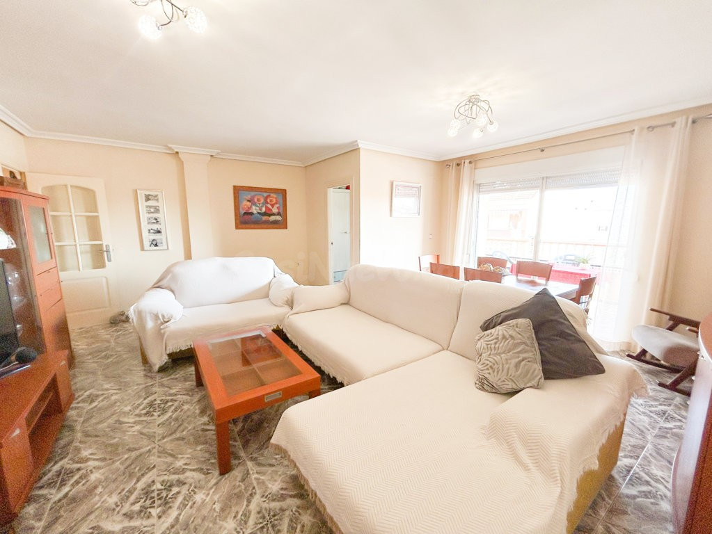 Ático luminoso 112m² con terraza y vistas en Torrevieja