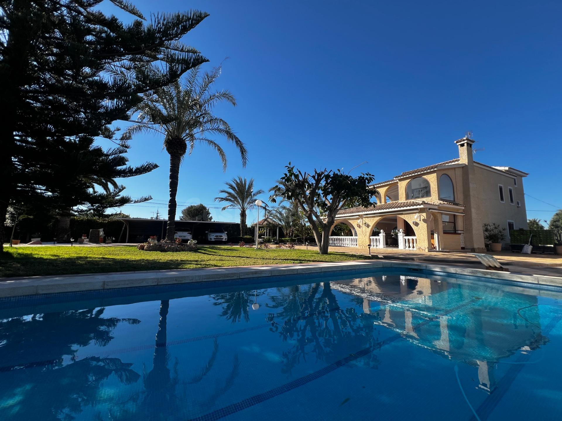 CHALET BAYA ALTA - CARRETERA SANTA POLA