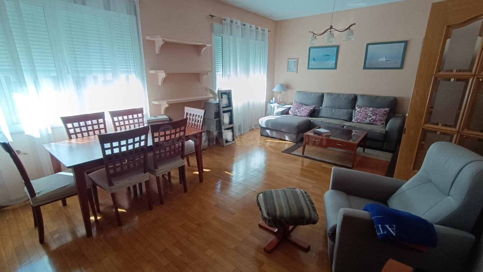 VENTA DE PISO EN ZAMORA EN ZONA CENTRO/TRES CRUCES, 4 DORMITORIOS, 2 BAÑOS, TRASTERO...