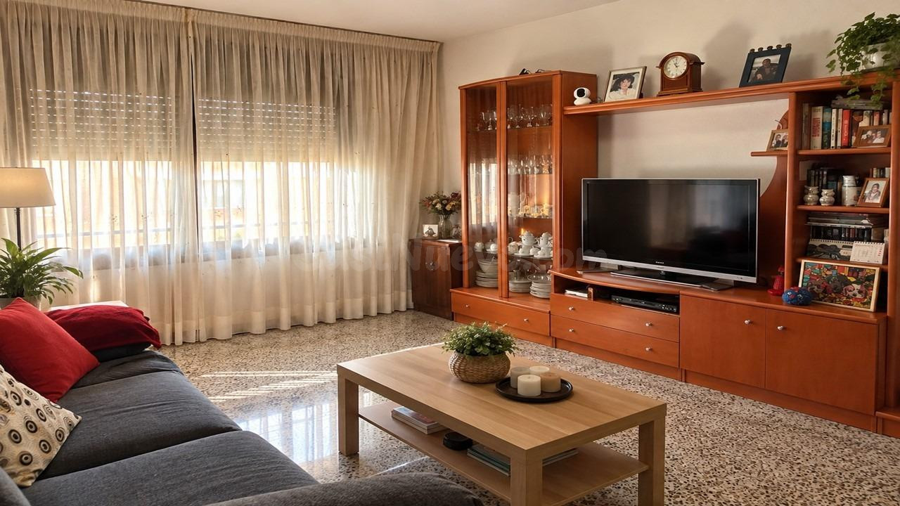 PISO CON ASCENSOR  +3 habitaciones EN LA MEJOR ZONA DE SANT JOAN DESPI CENTRE