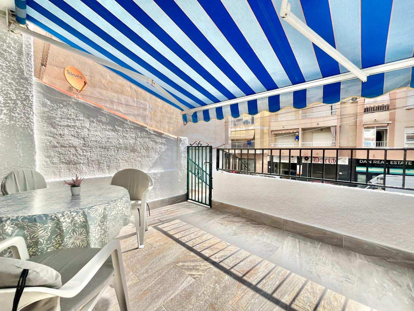 Ático dúplex con terraza y dos balcones a solo 5 minutos de la playa