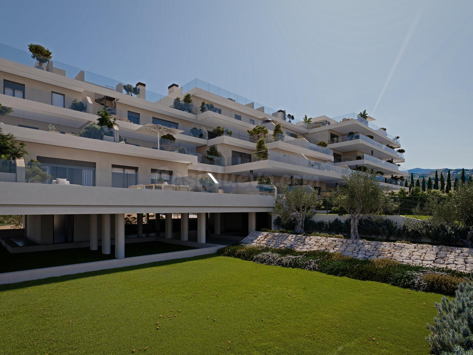 APARTAMENTO PLANTA PRIMERA CON JARDÍN OBRA NUEVA ESTEPONA