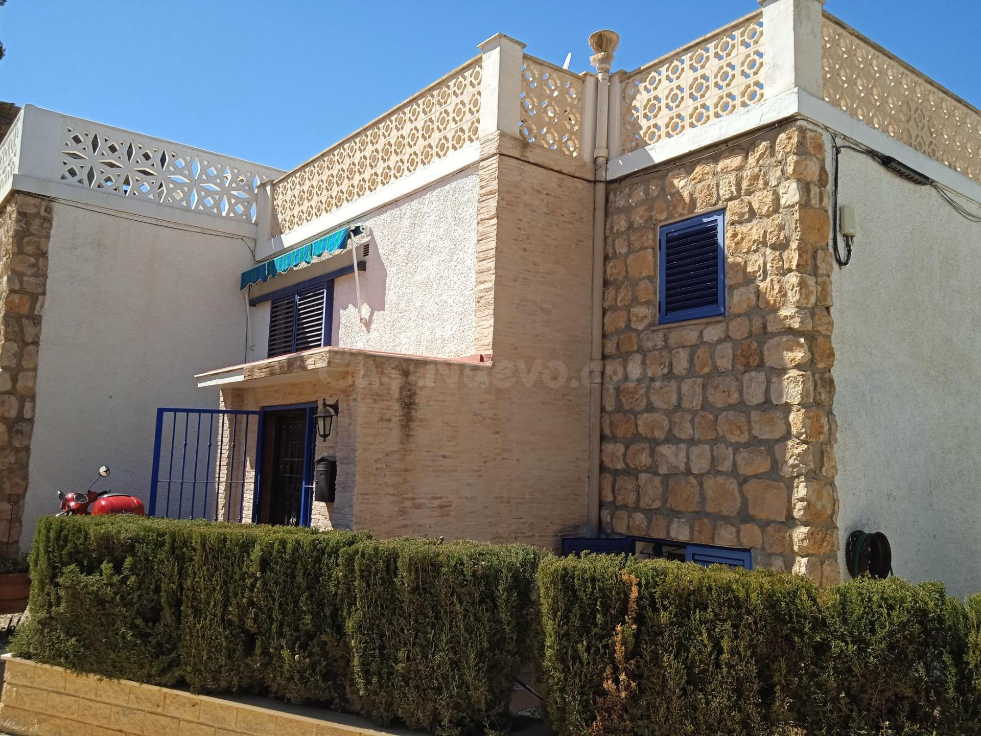 ESPECTACULAR CHALET A TAN SOLO 300 METROS DE LA PLAYA, GRAN OPORTUNIDAD DE NEGOCIO, VENGA A VERLO!!!