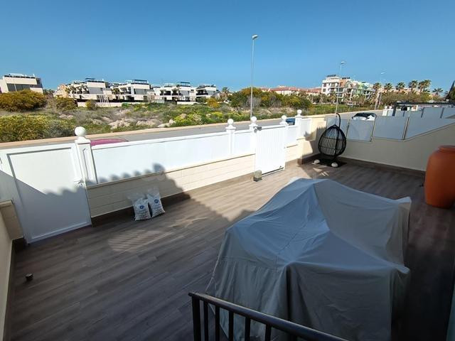 FANTASTICO CHALET INDEPENDIENTE, IDEAL PARA FAMILIAS O SI LO DESEA COMO VACACIONAL, VENGA A VERLO!!!