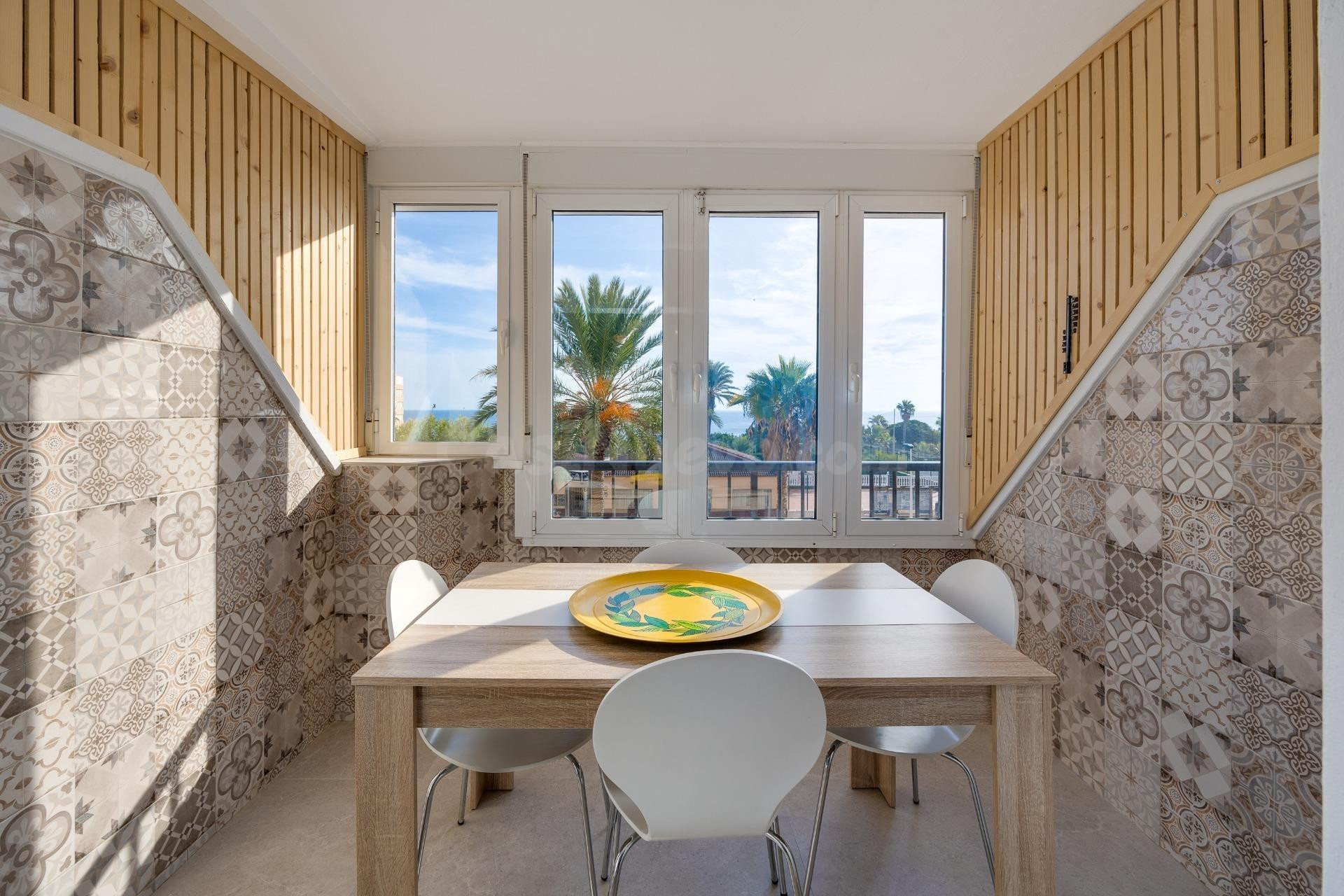 MAGNIFICO APARTAMENTO CON VISTAS A LA COSTA, IDONEO COMO VACACIONAL