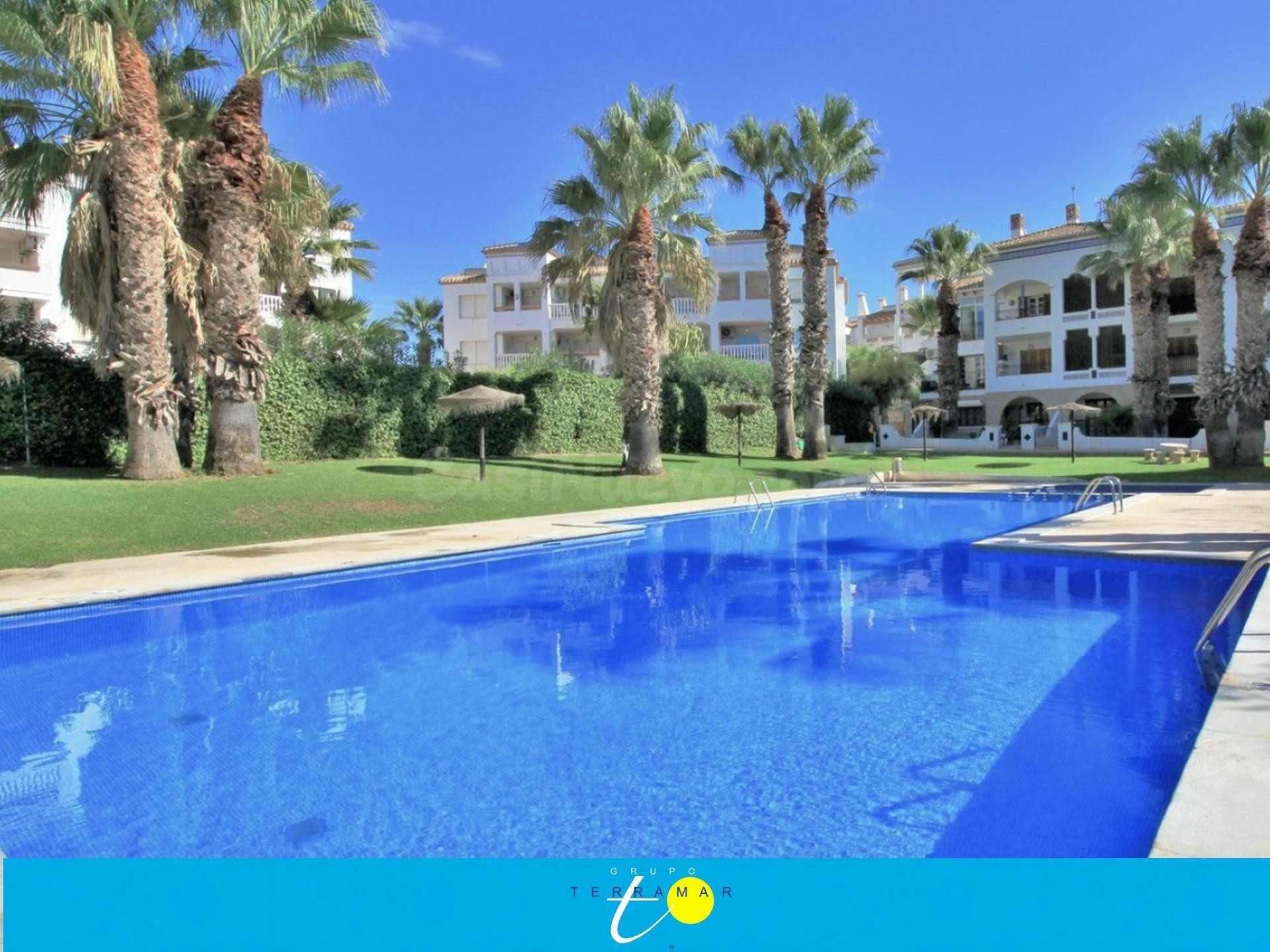 FANTASTICO APARTAMENTO CON PISCINA COMUNITARIA EN LA LUJOSA URBANIZACION VILLAMARTIN PLAZA
