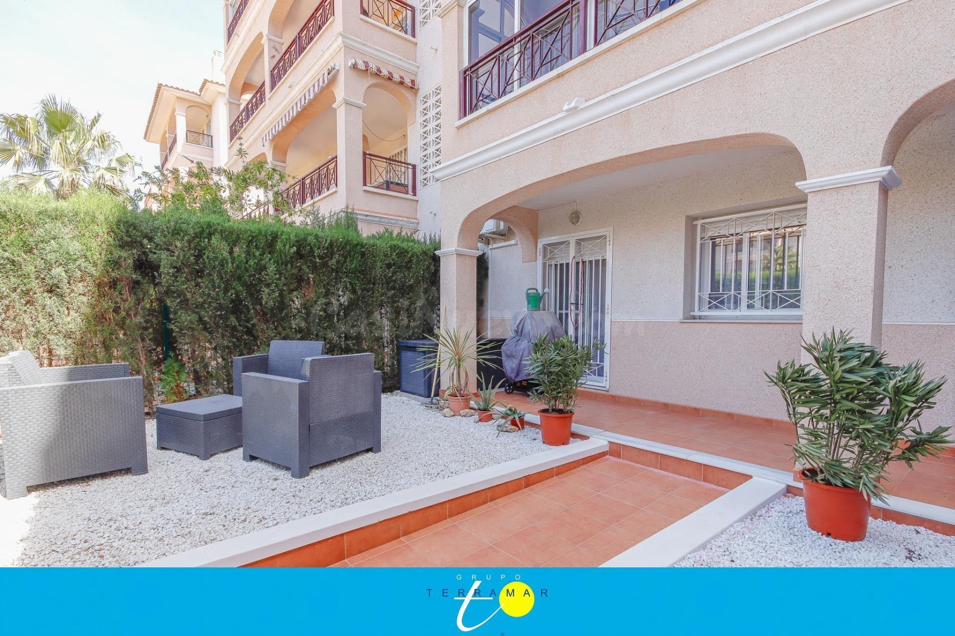 FANTASTICO APARTAMENTO CON PISCINA COMUNITARIA Y GRAN TERRAZA PRIVADA, MUY AMPLIO