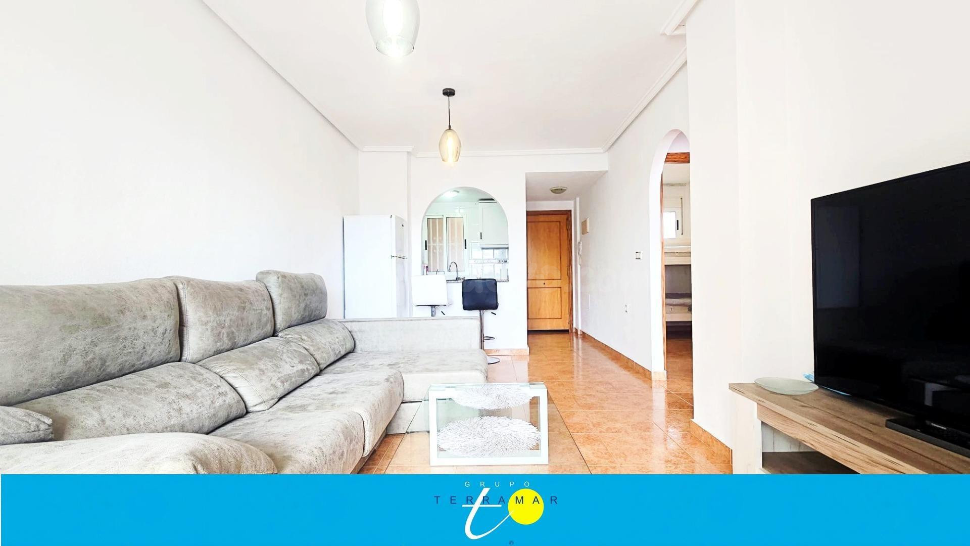 FABULOSO APARTAMENTO CON PISCINA COMUNITARIA, ZONA MUY TRANQUILA
