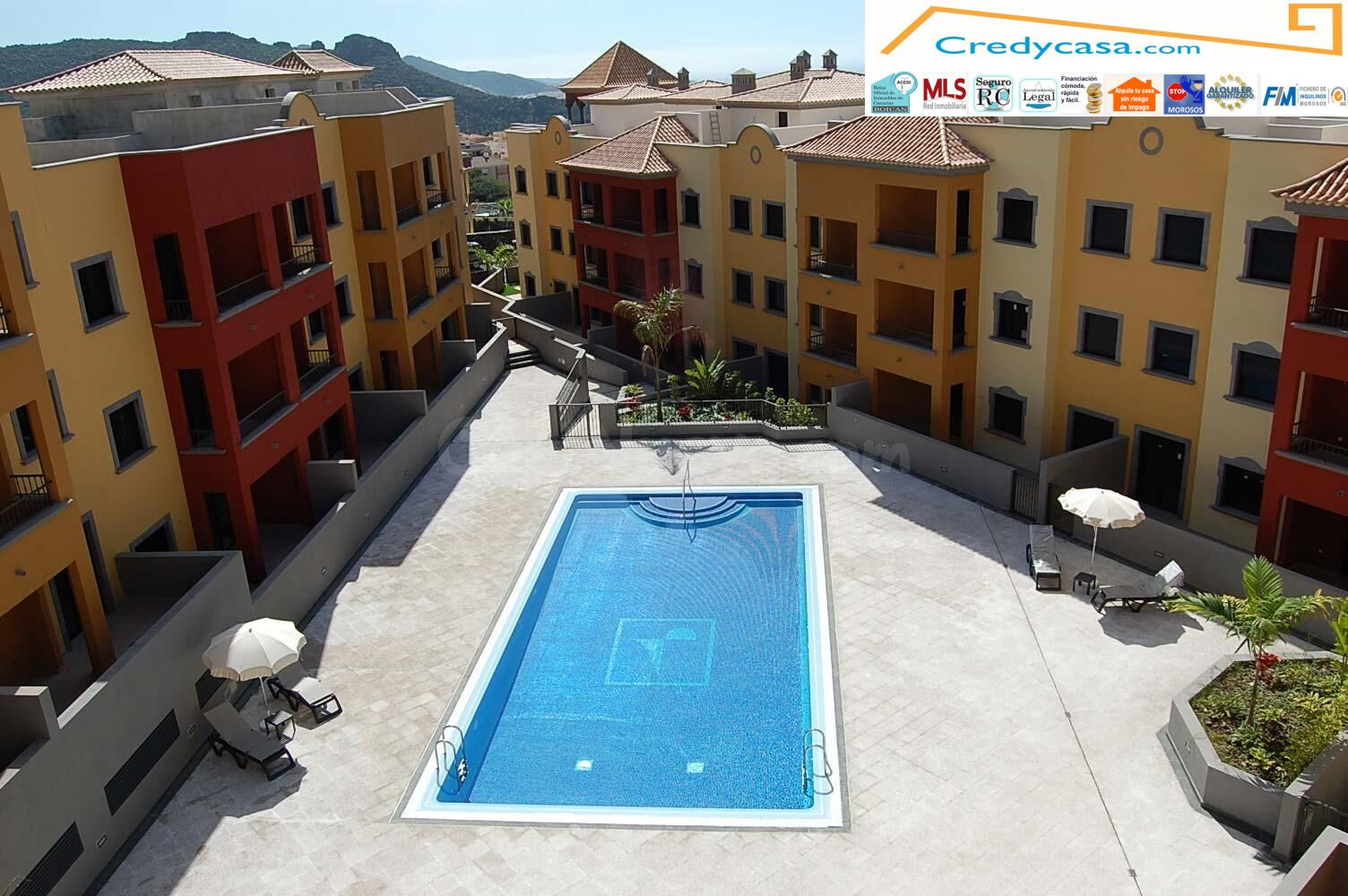 Galeon. Piso 3 habitaciones, garaje y trastero, piscina, ascensor
