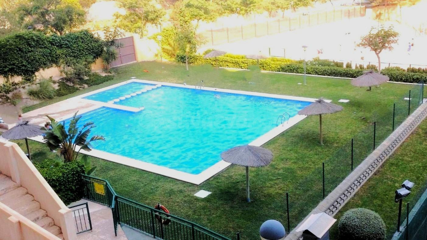 Magnífica vivienda con posibilidad de 4 dormitorios en PAU II – Piscina, garaje y trastero