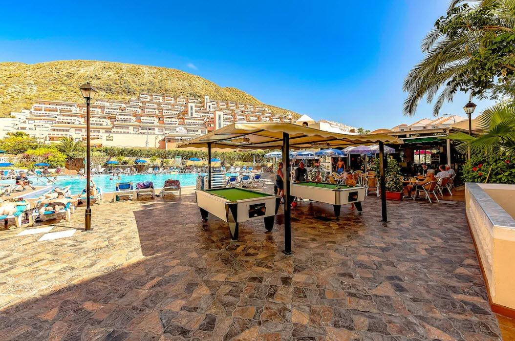 Los Cristianos. Castle Hourbour - Loft  30 m2 reformado  con vistas al mar y a la montaña. CON DERECHO A PARKING.